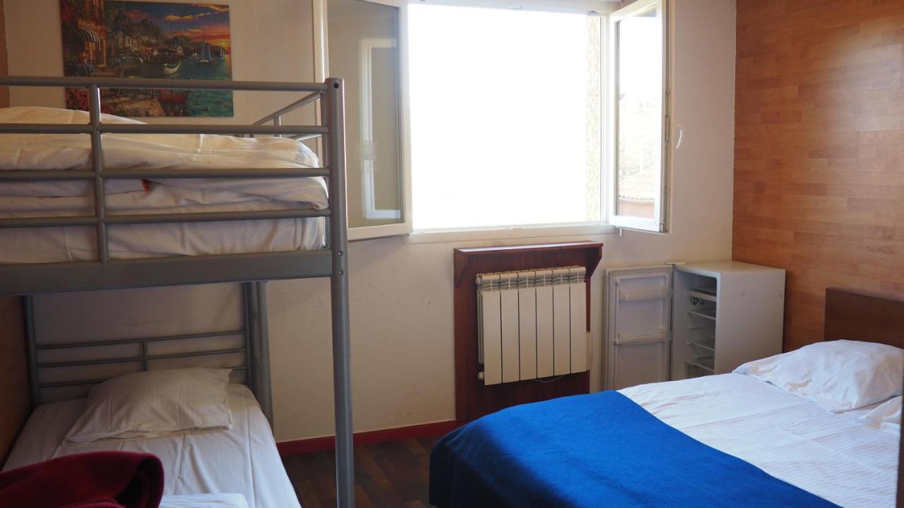 מלון Morestel Le Logis De La Garenne מראה חיצוני תמונה
