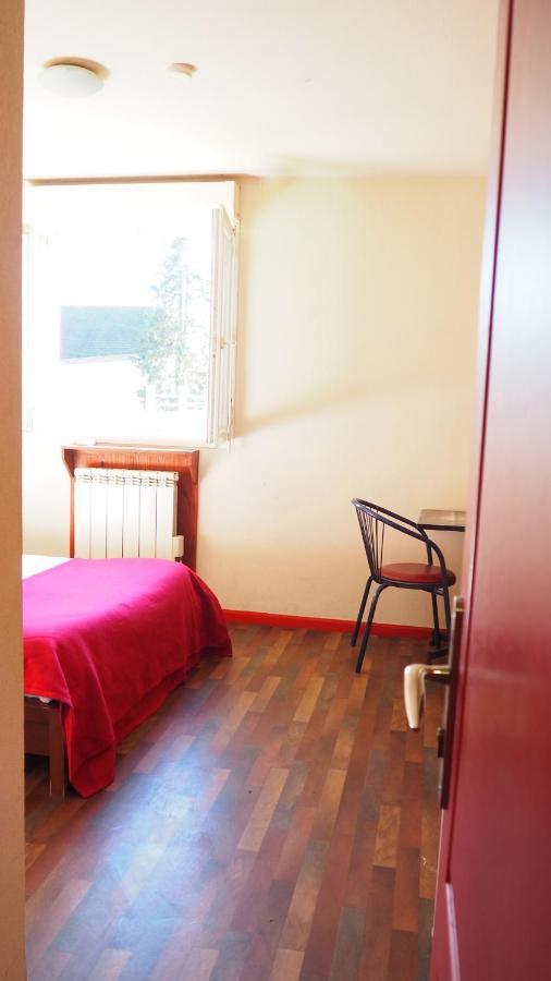 מלון Morestel Le Logis De La Garenne מראה חיצוני תמונה